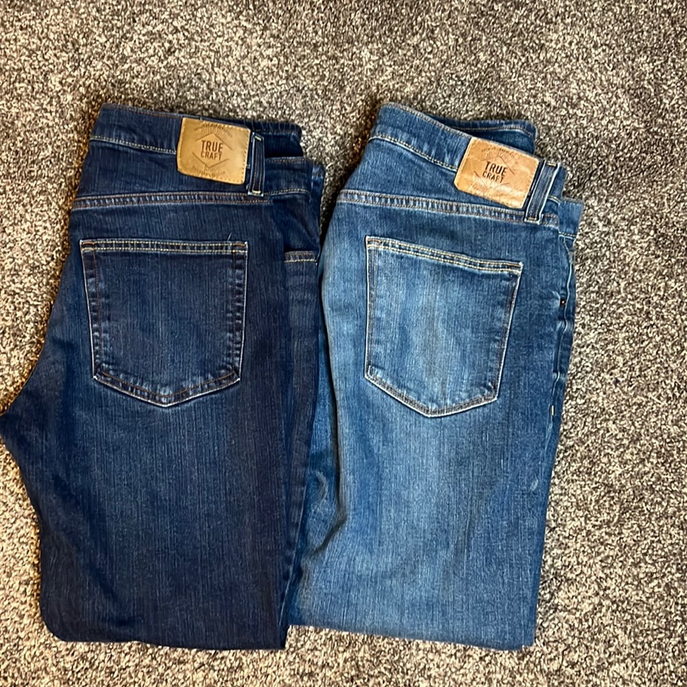 2 pairs True Craft slim jeans